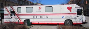 Blodbuss-prestera mera-blodgivare