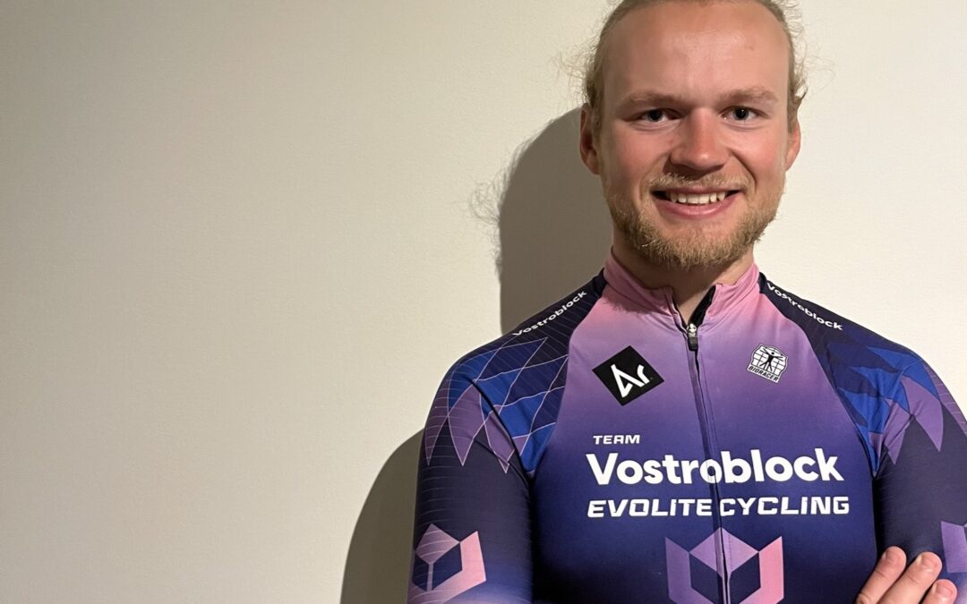 #421 Elitcyklisten Erik Åkesson om steget upp på pallen samt värmeträning